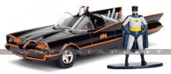 Batman: 1966 Classic Batmobile 1:32