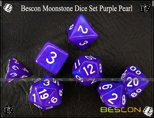 Moonstone Purple Pearl Dice Set (7 noppaa)