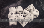 Opaque: Poly D10 White/Black (10)